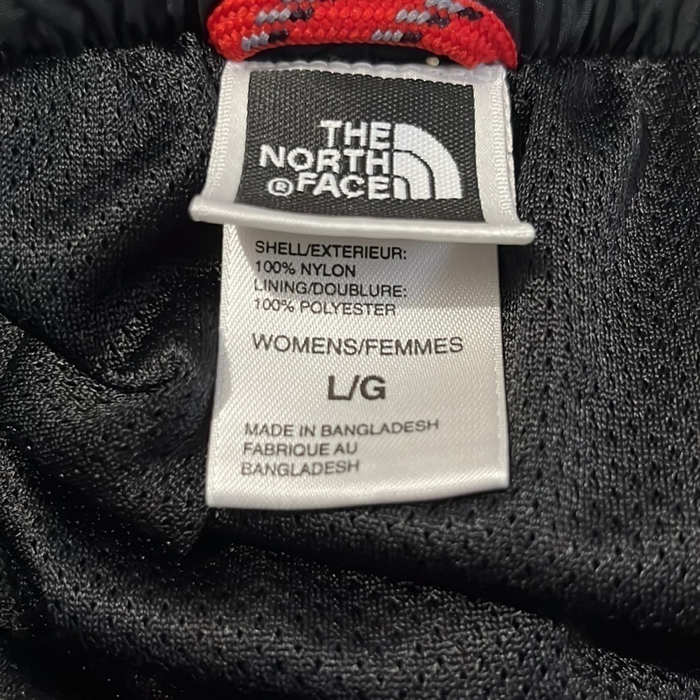 The North Face Black Shorts Size L - Picture 6 of 8